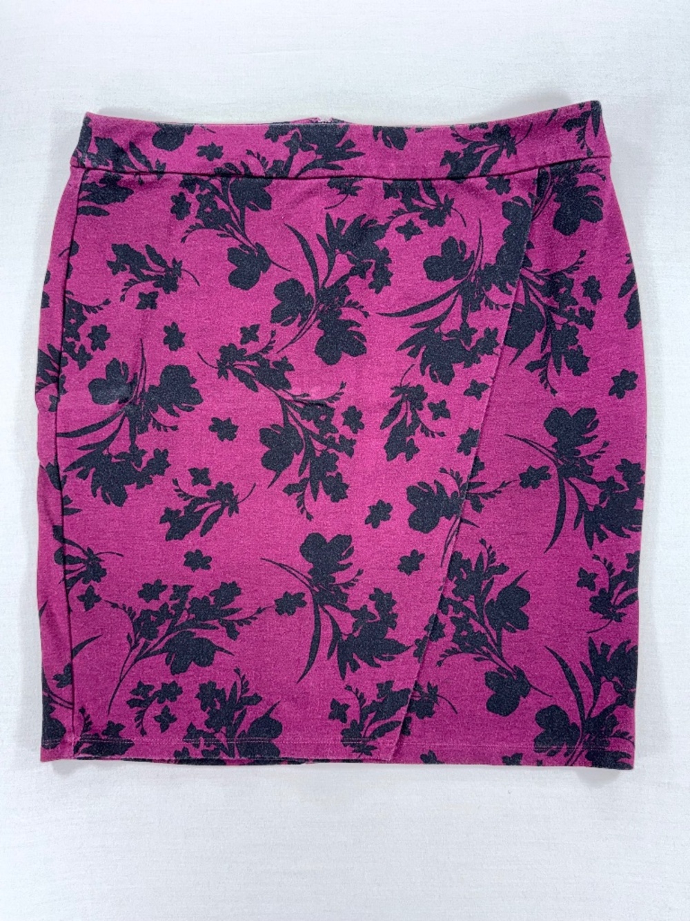Liz Claiborne Magenta Burgundy Black Floral Faux Wrap Mini Skirt Size 12